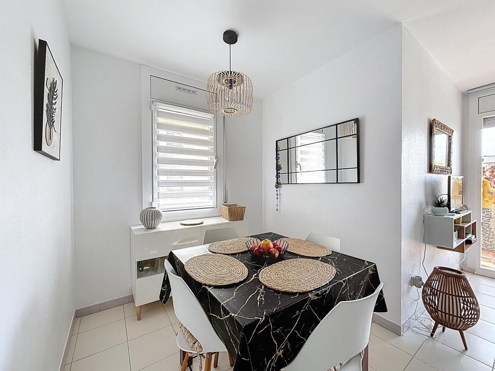 Sol Y Playa 4 1 Piso Muy Bonito Y Reformado Apartman Roses Kültér fotó
