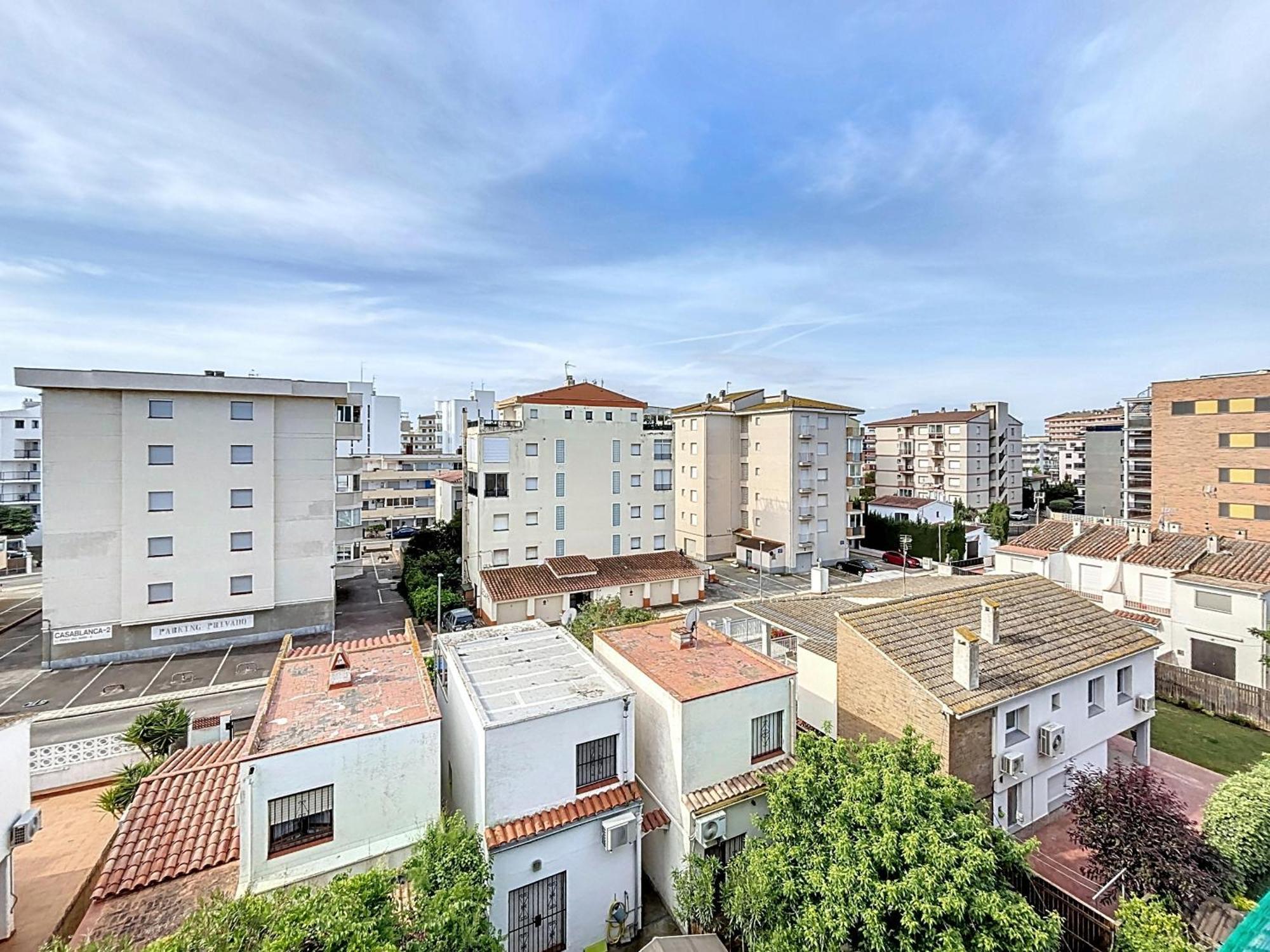 Sol Y Playa 4 1 Piso Muy Bonito Y Reformado Apartman Roses Kültér fotó